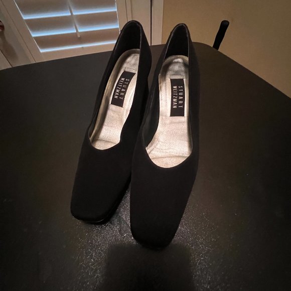 Stuart Weitzman size 7 1/2 AA black pumps - Picture 12 of 13